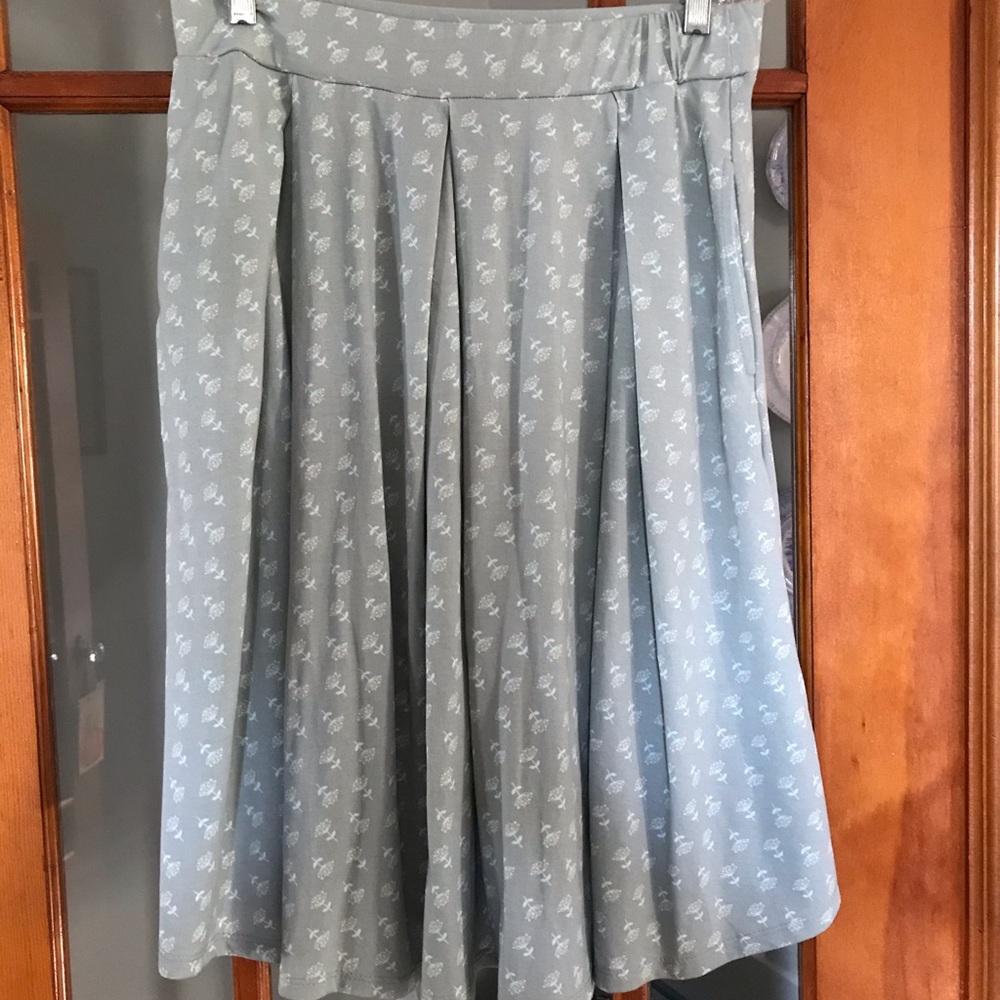 Lularoe Madison Shirt, Large